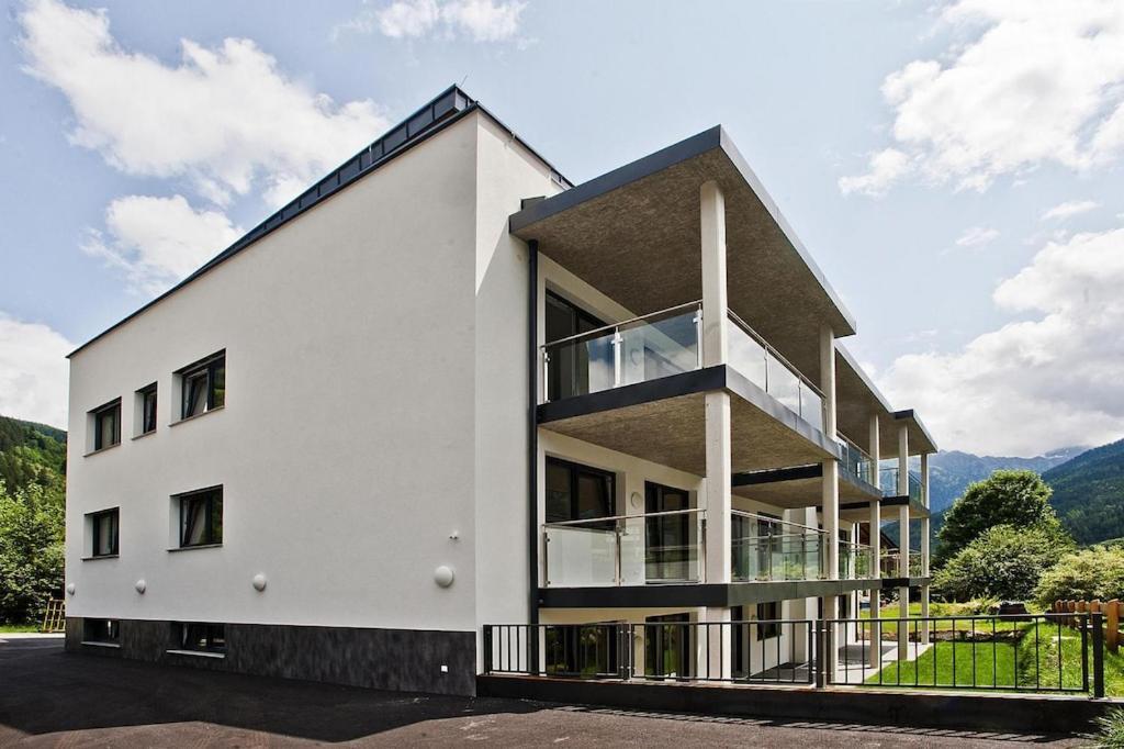 Apartment In Neukirchen With A Carport Neukirchen am Großvenediger Esterno foto