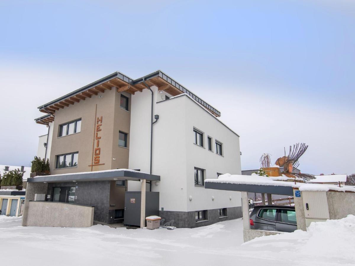 Apartment In Neukirchen With A Carport Neukirchen am Großvenediger Esterno foto