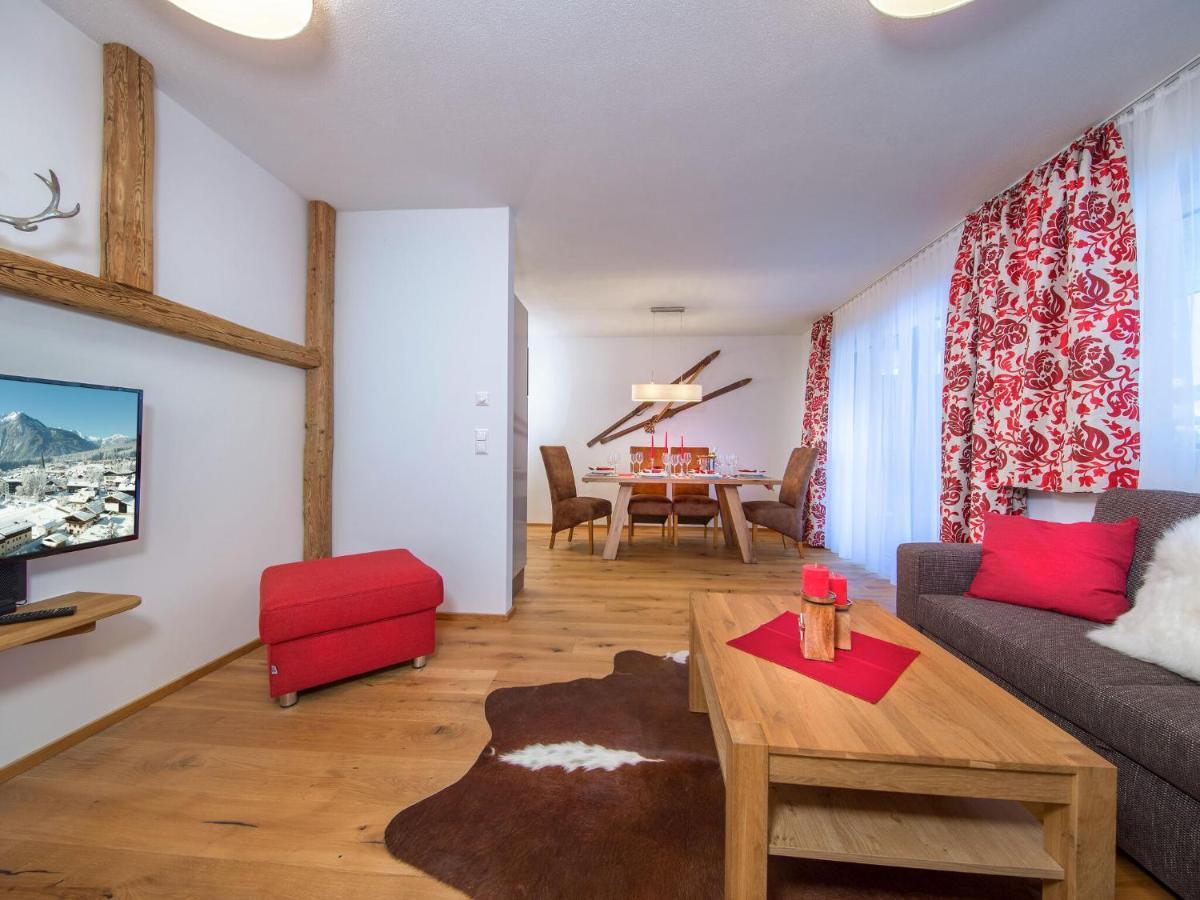 Apartment In Neukirchen With A Carport Neukirchen am Großvenediger Esterno foto